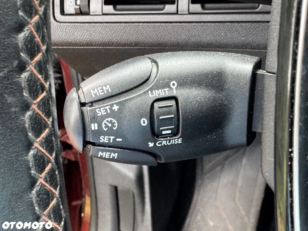 Peugeot 3008 1.2 PureTech Active Pack S&S - 19
