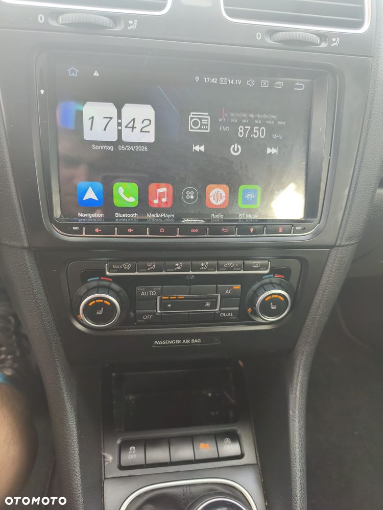 Volkswagen Golf 1.6 TDI DPF Highline - 13