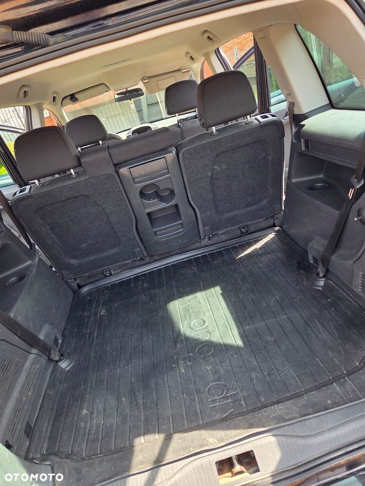 Opel Zafira 1.6 - 8