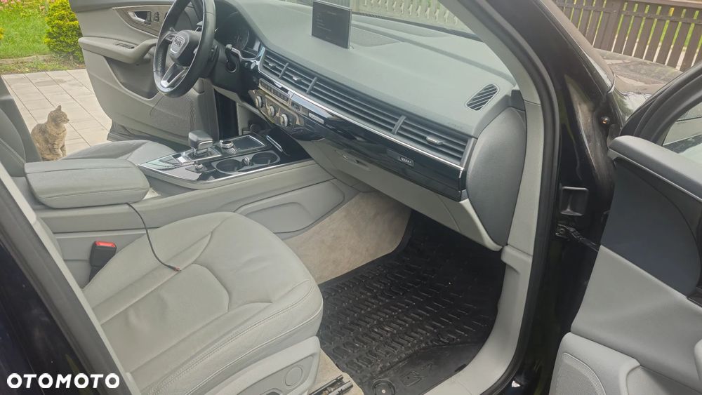 Audi Q7 - 8