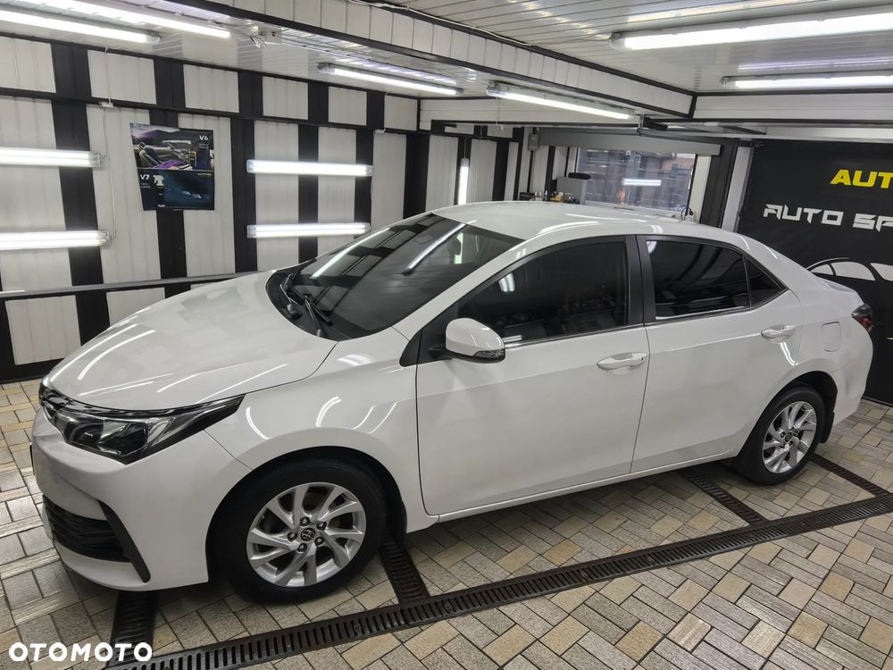 Toyota Corolla 1.6 Comfort - 5