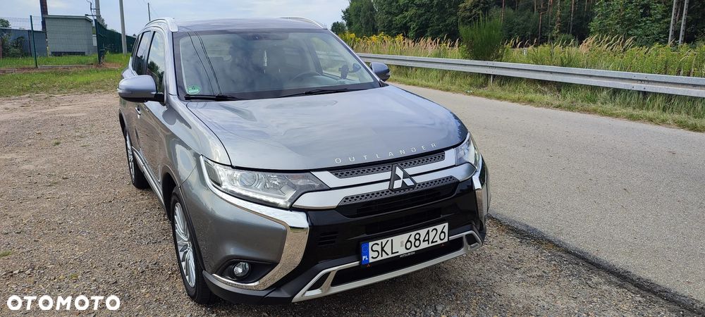 Mitsubishi Outlander 2.0 2WD CVT Active - 1