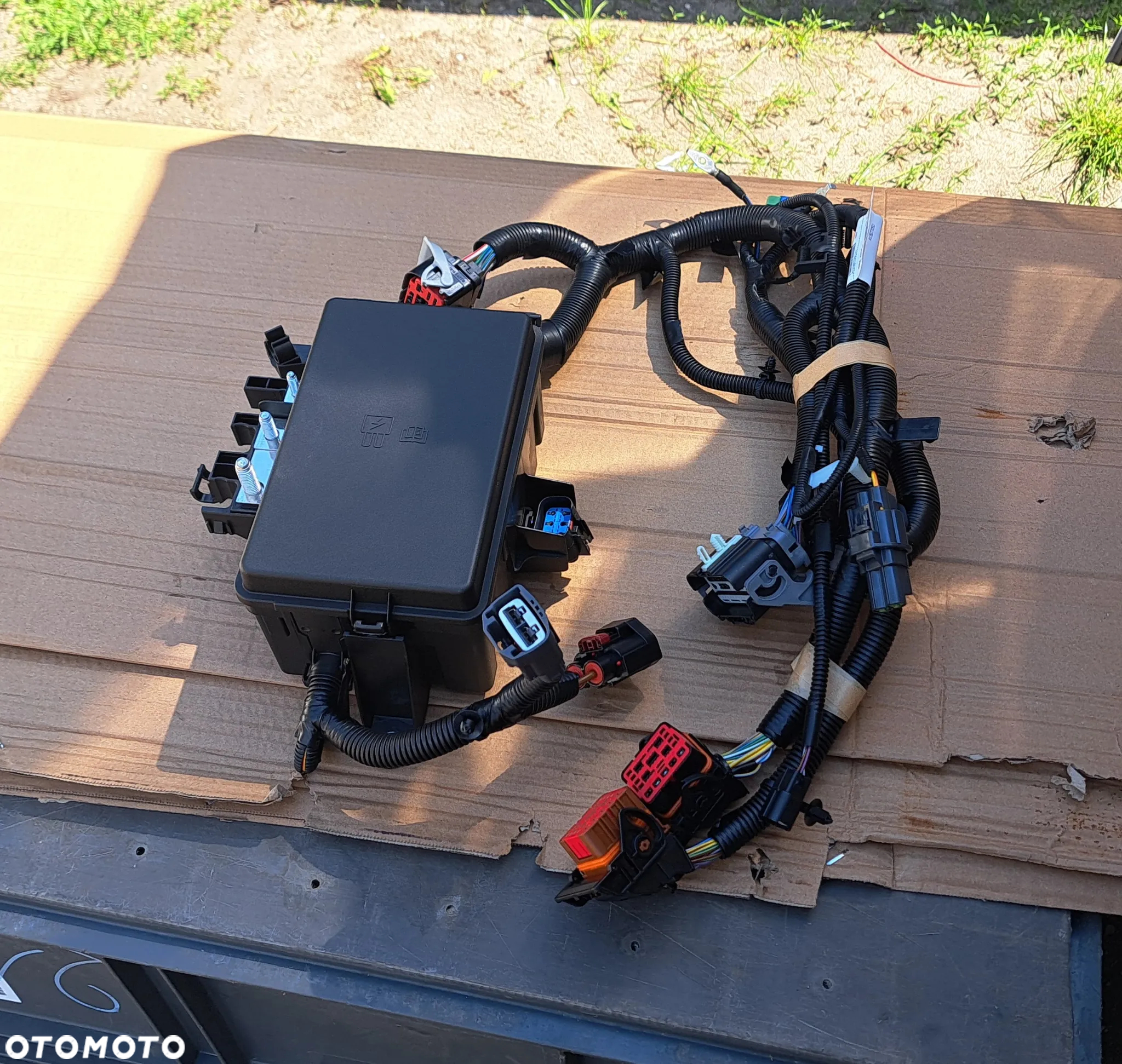 instalacja wiązka Ford Transit MK-8 Custom BK3T-9K499-FMF 2167735 BK2T-14A175-AA BK2T-14B144-AA skrzynka bezpieczników BSI Exhaust Emission control - 3