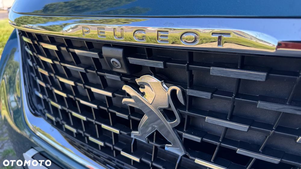 Peugeot 5008 1.2 PureTech Allure S&S EAT8 - 8