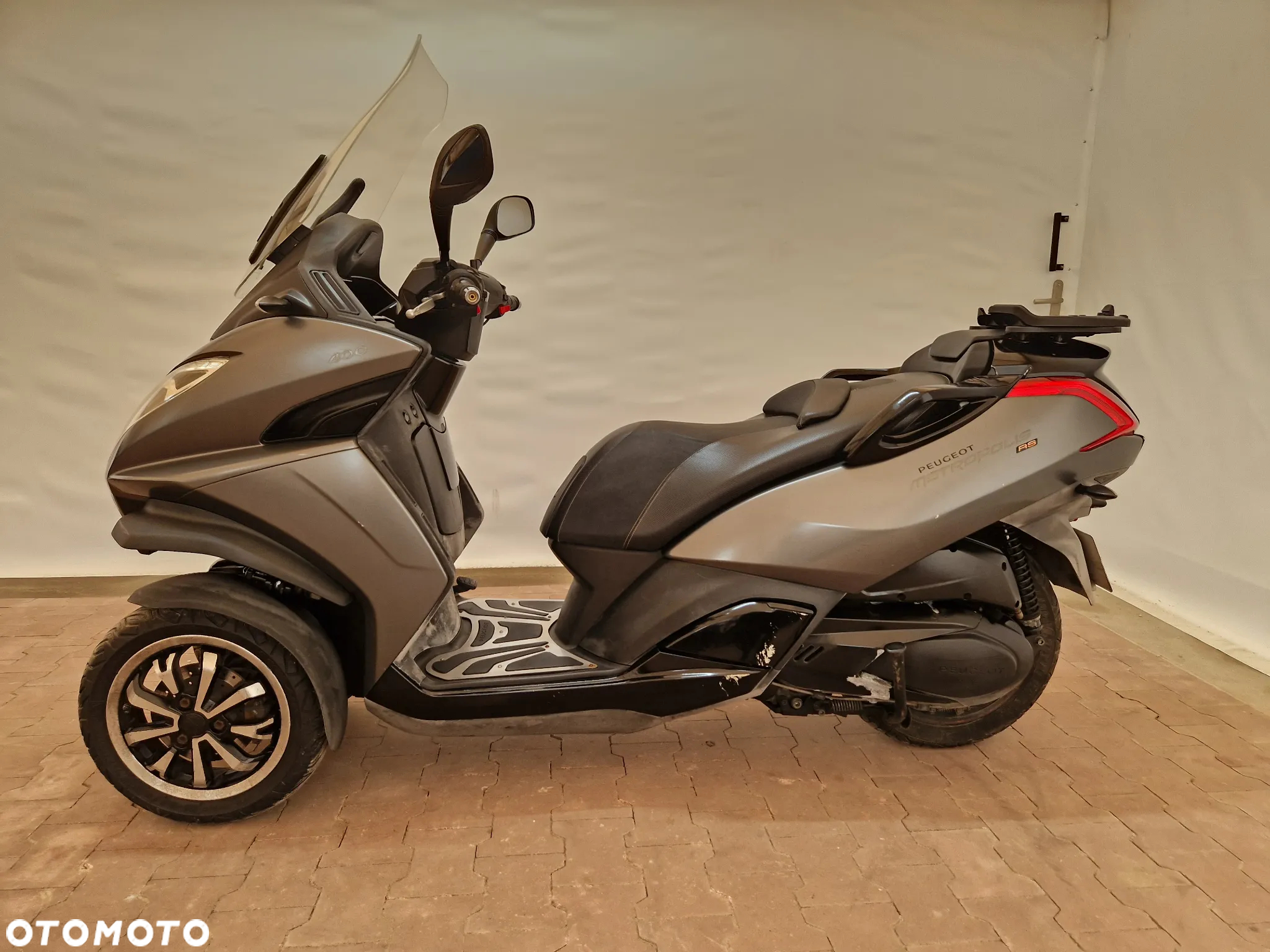 Peugeot Metropolis - 4