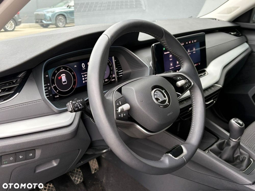 Skoda Octavia 1.5 TSI Selection - 12