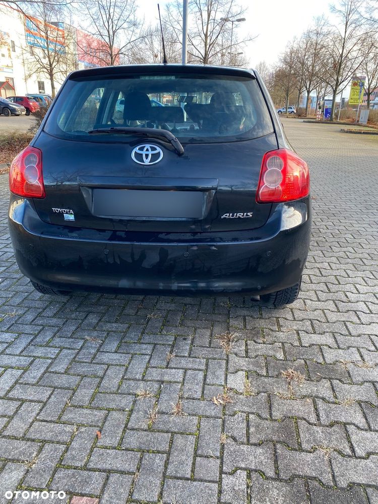 Toyota Auris 1.4 D-4D Premium - 3