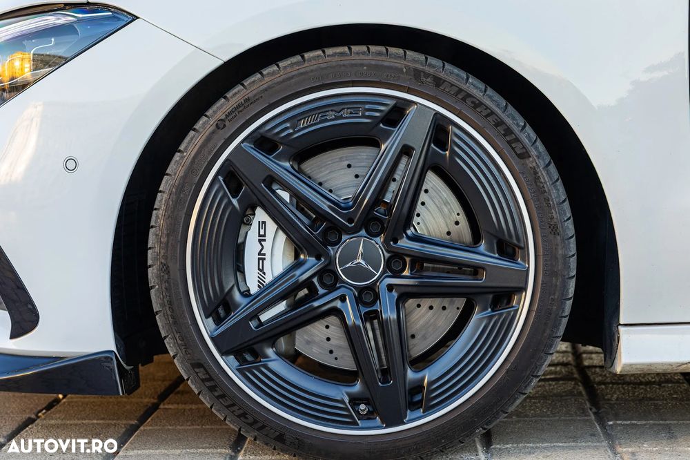 Mercedes-Benz CLA - 17