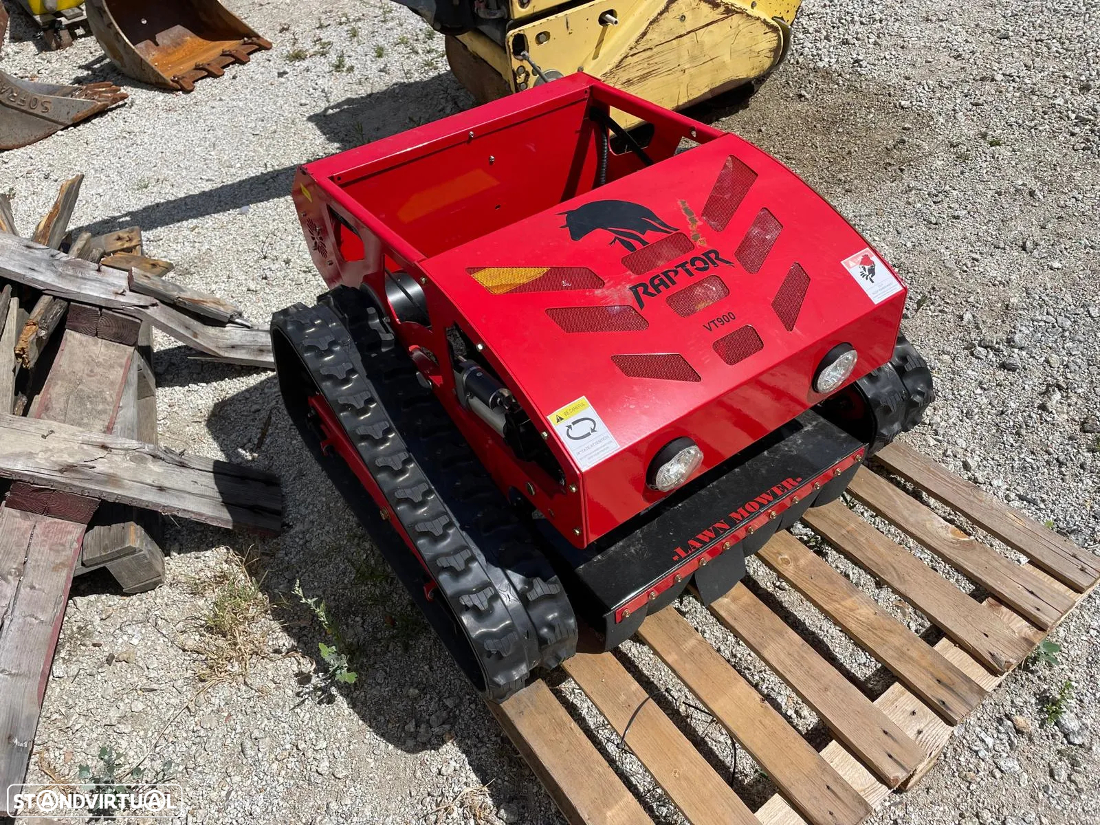 RAPTOR VT 900 - Robot Destroçador de Mato - 4