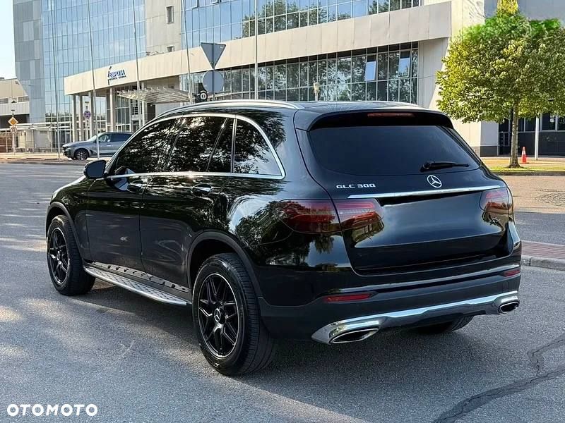 Mercedes-Benz GLC - 7