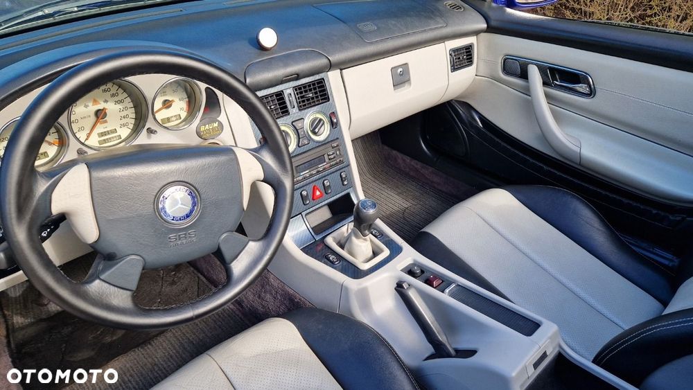 Mercedes-Benz SLK 200 - 13