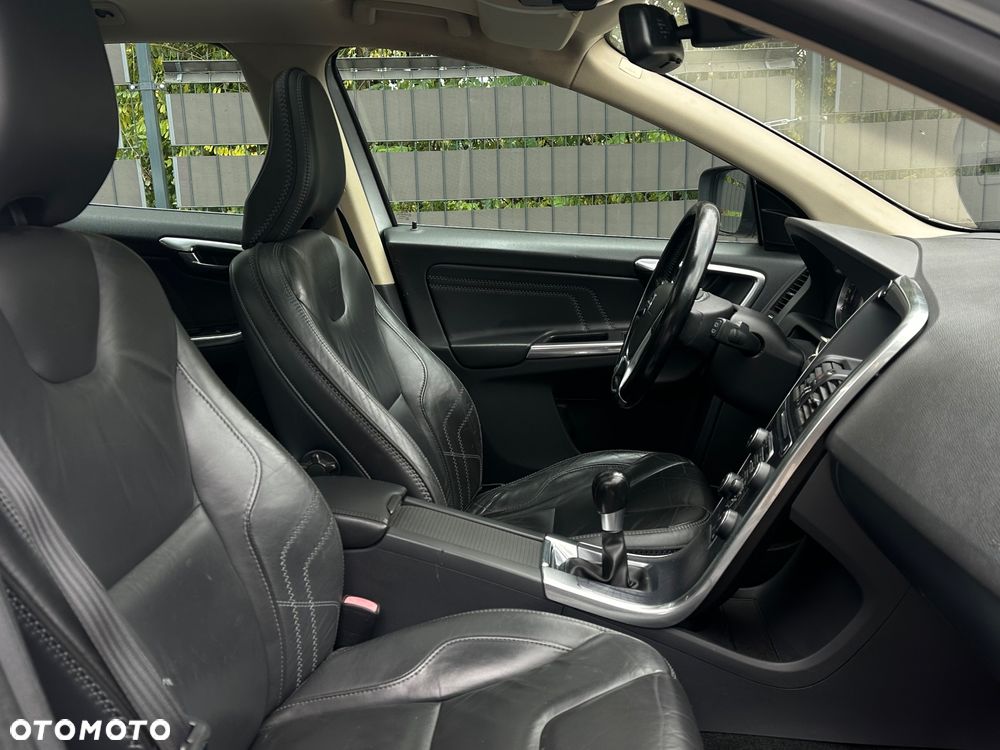 Volvo XC 60 D3 Ocean Race - 29