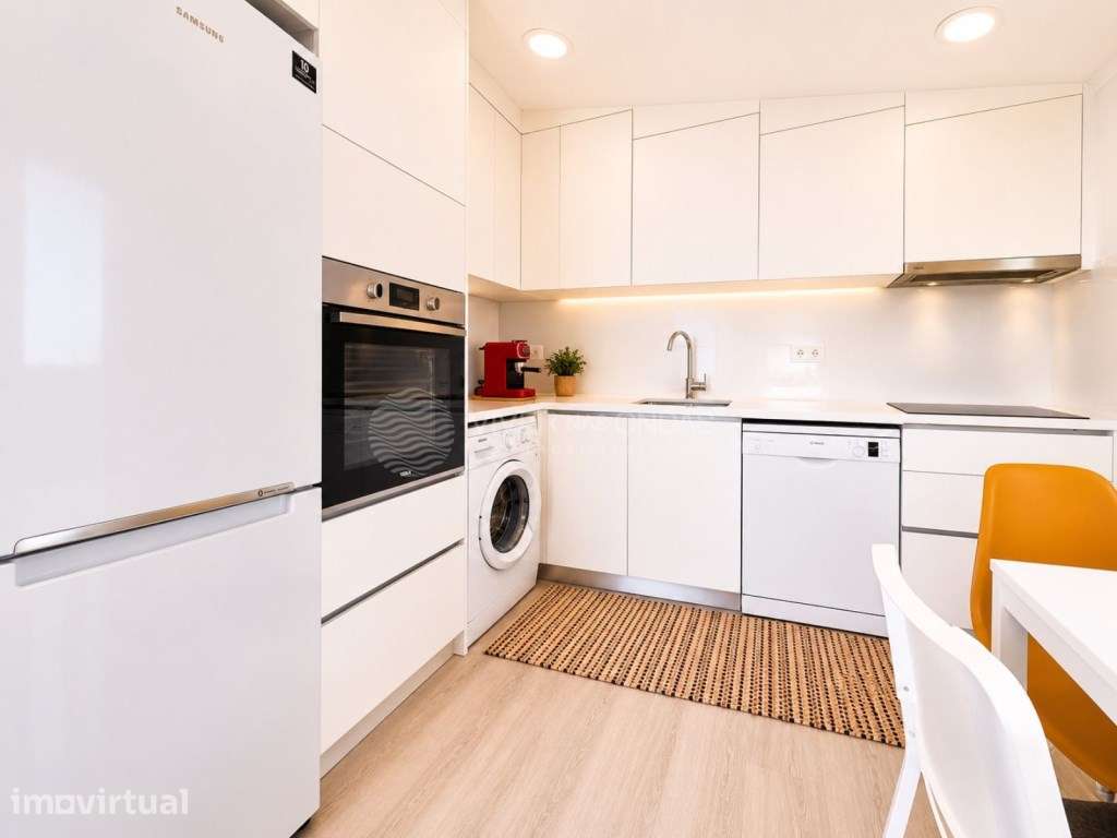 Apartamento T2 remodelado em Santo António - Costa da Caparica - Grande imagem: 2/28