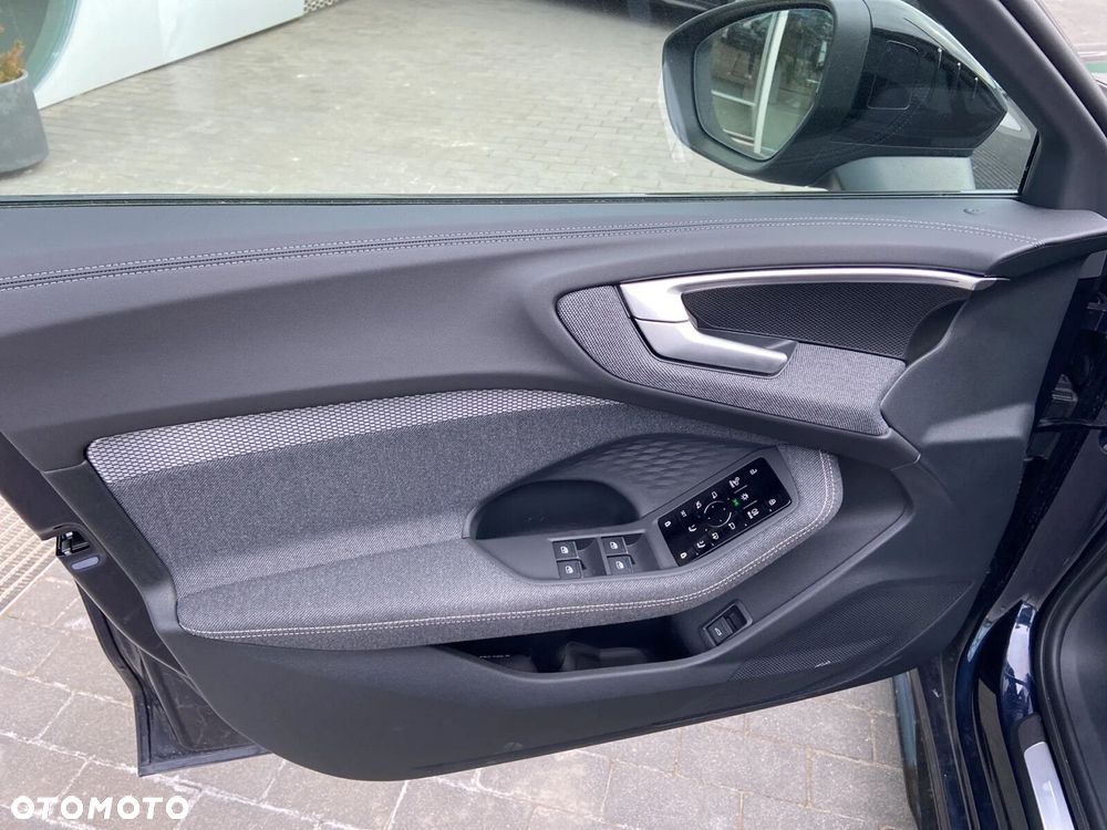 Audi A5 Limousine - 12