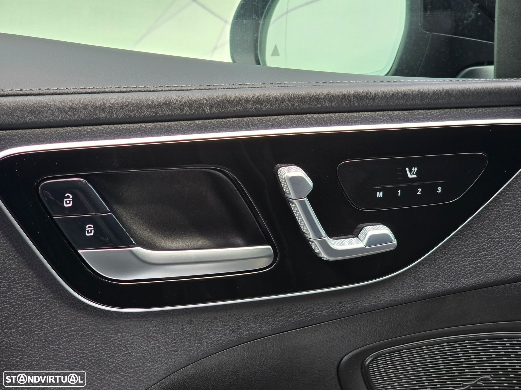 Mercedes-Benz C 300 e AMG Line - 27