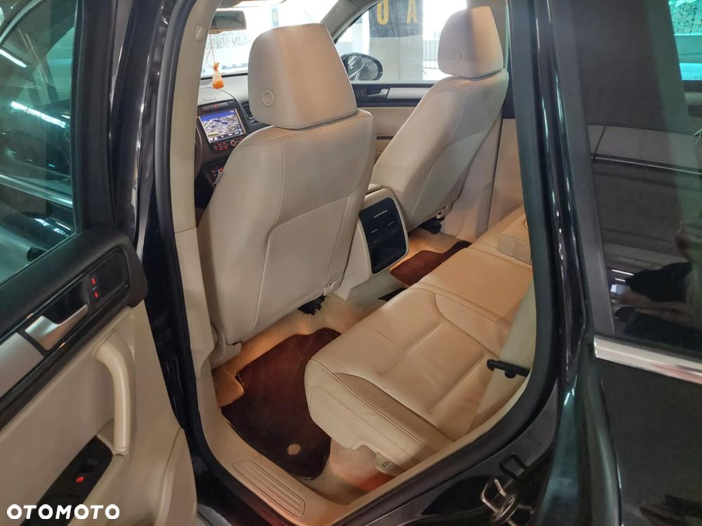Volkswagen Touareg 3.0 V6 TDI BMT - 13