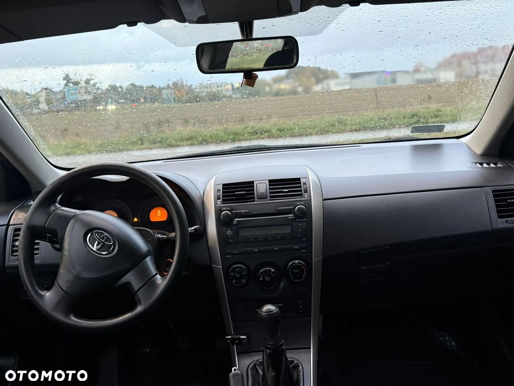 Toyota Corolla 1.6 VVT-i Dynamic - 23