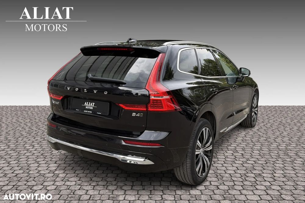 Volvo XC 60 B4 D AWD Ultimate Bright - 6