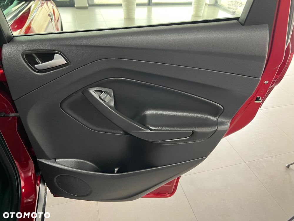 Ford Kuga - 29
