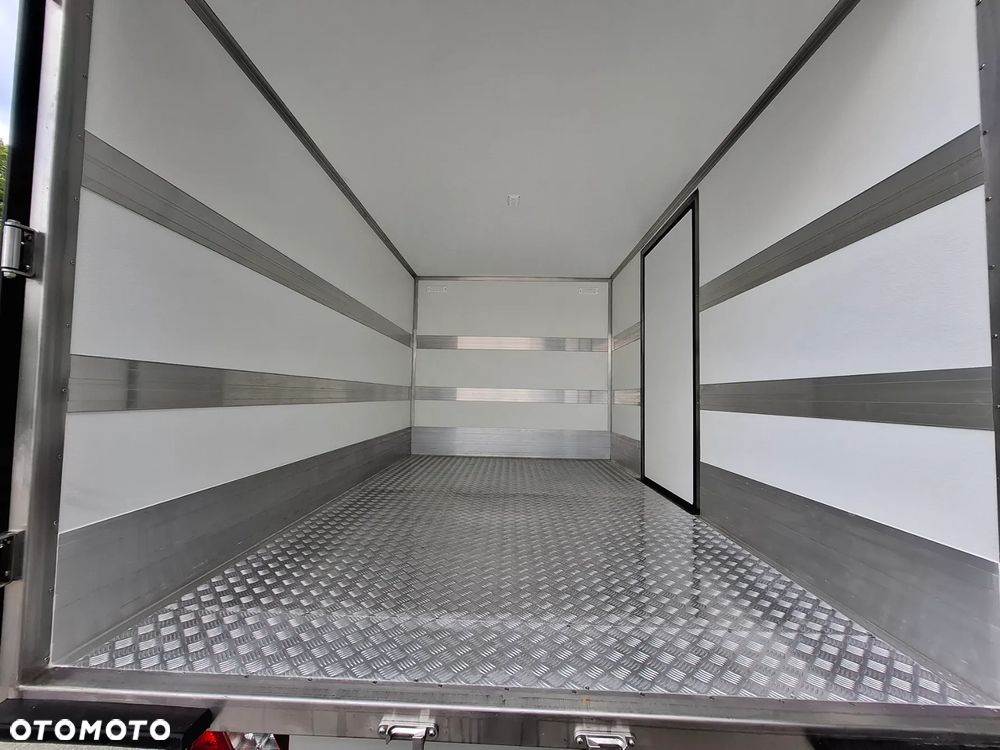 Ford Transit - 22