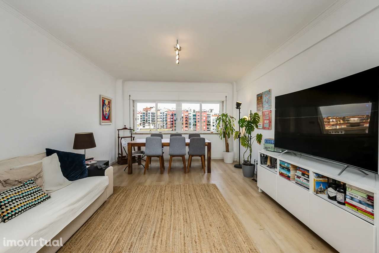Apartamento T3 Remodelado em Massamá - Grande imagem: 2/25