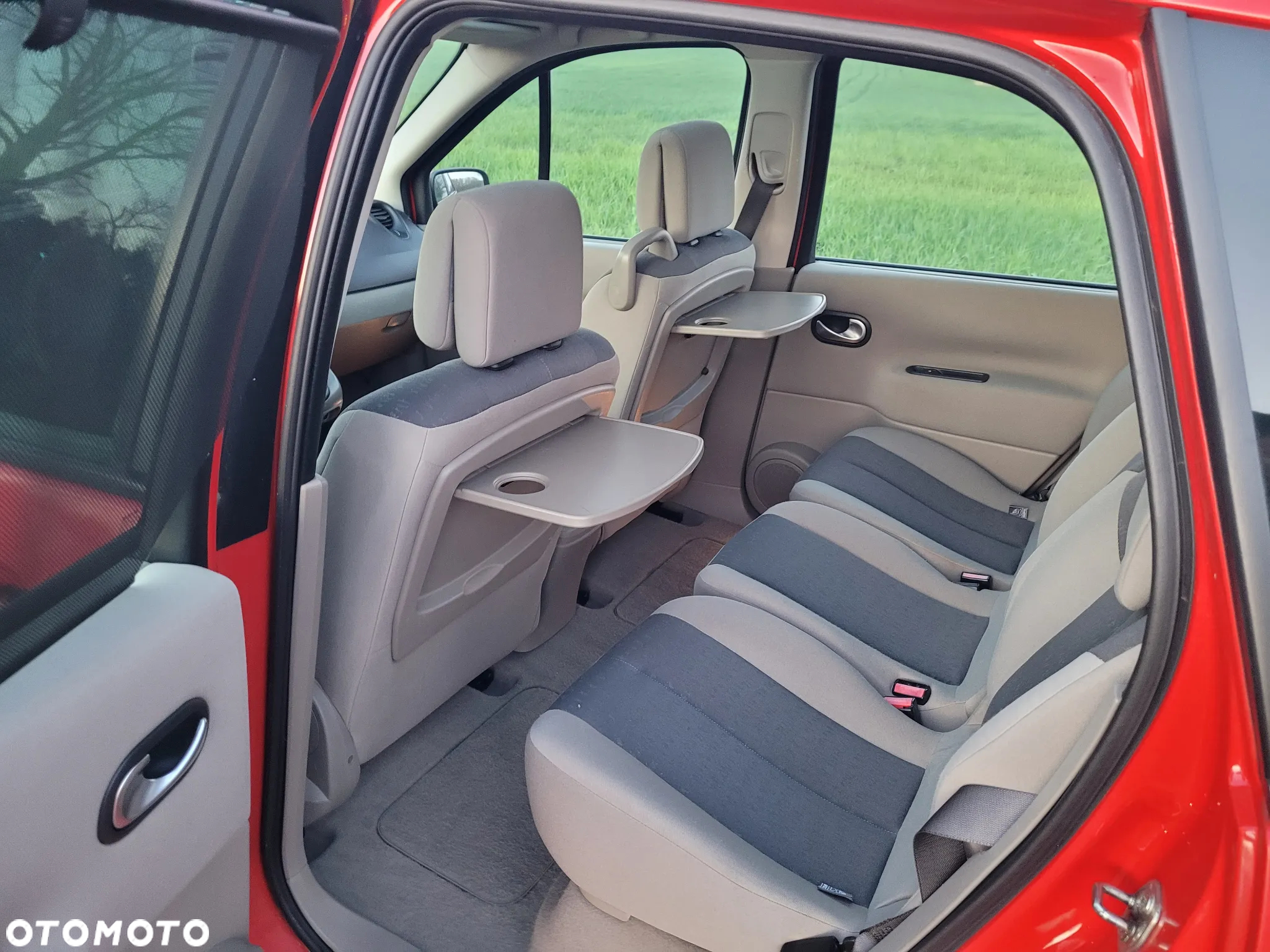 Renault Scenic 1.6 16V Authentique Avantage - 7