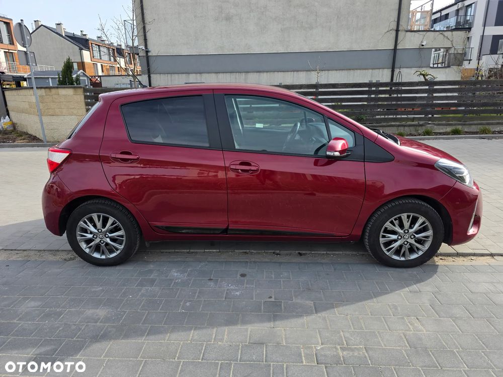 Toyota Yaris 1.5 Premium - 6