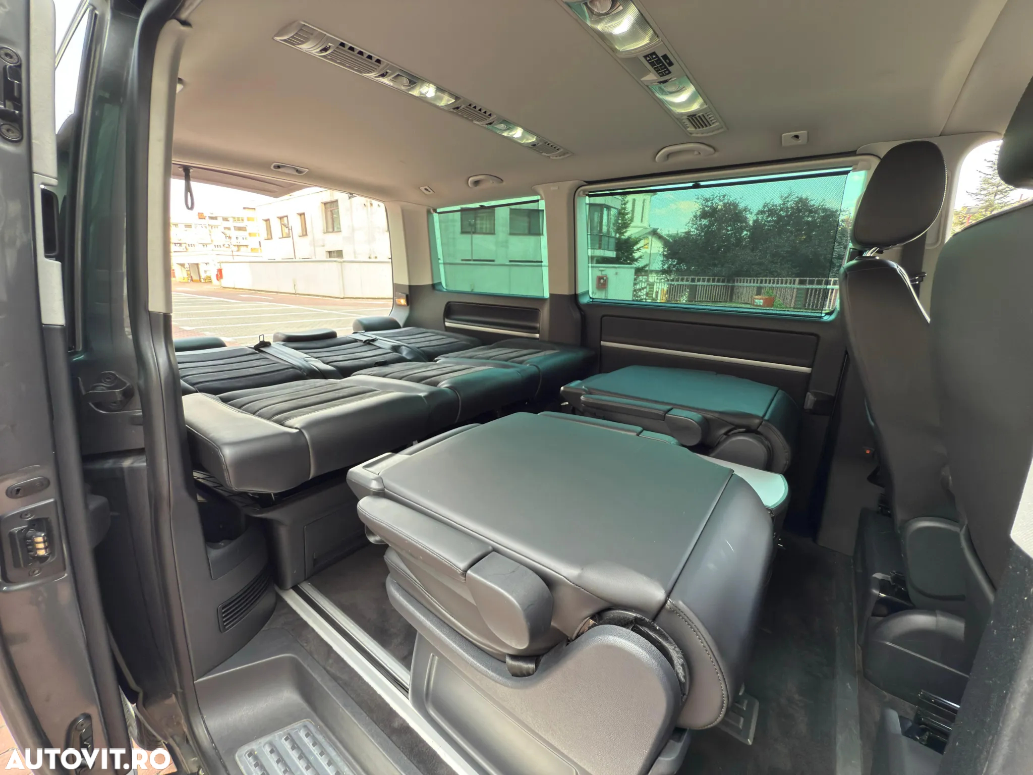 Volkswagen Multivan - 5