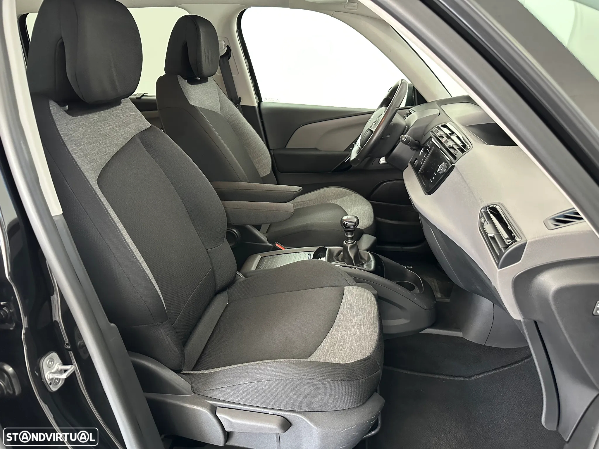 Citroën C4 Grand Picasso 1.6 BlueHDi Shine - 17