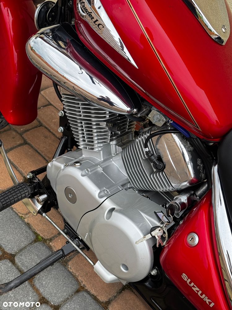 Suzuki Inny - 28