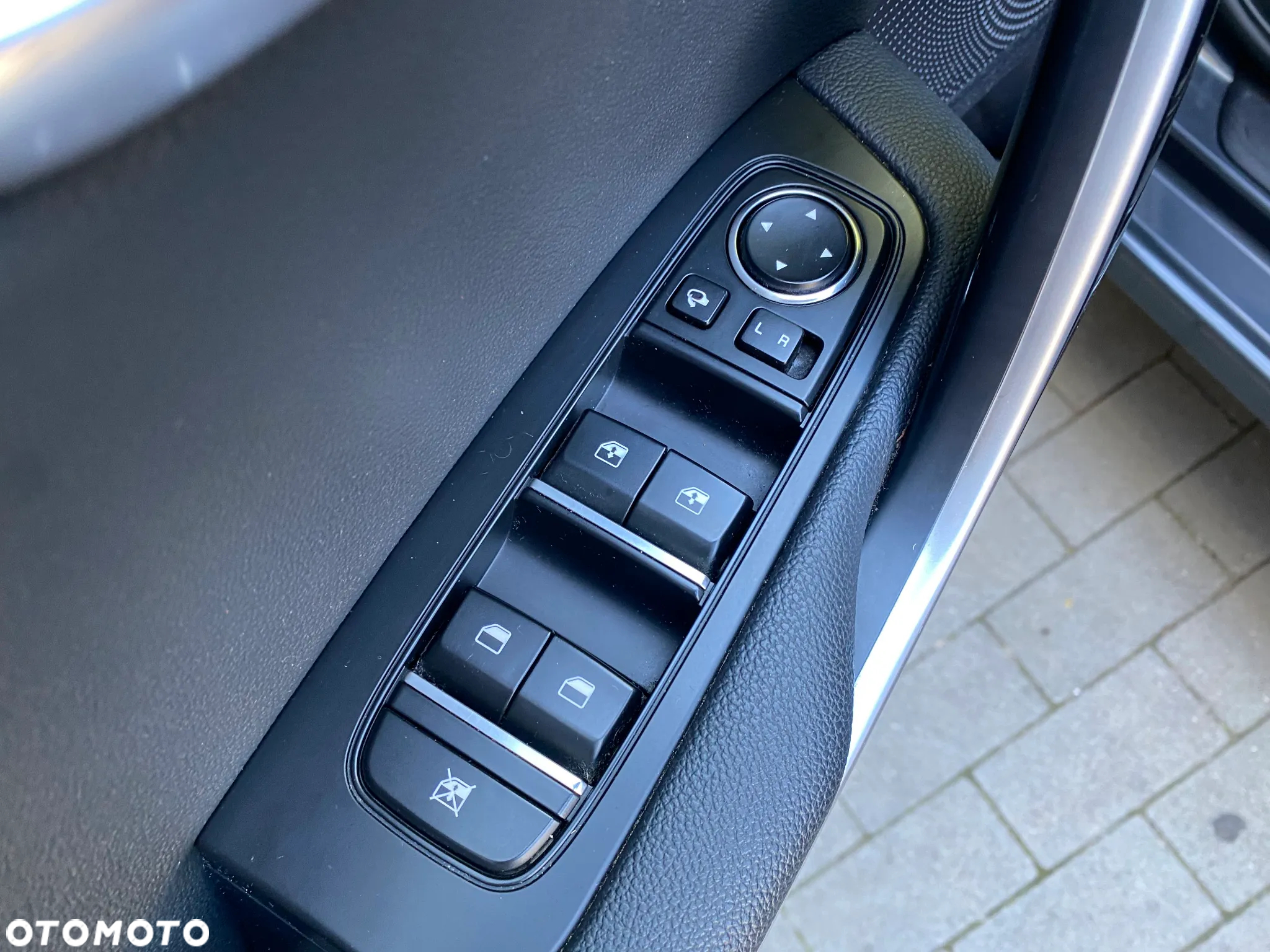 Kia Ceed - 16