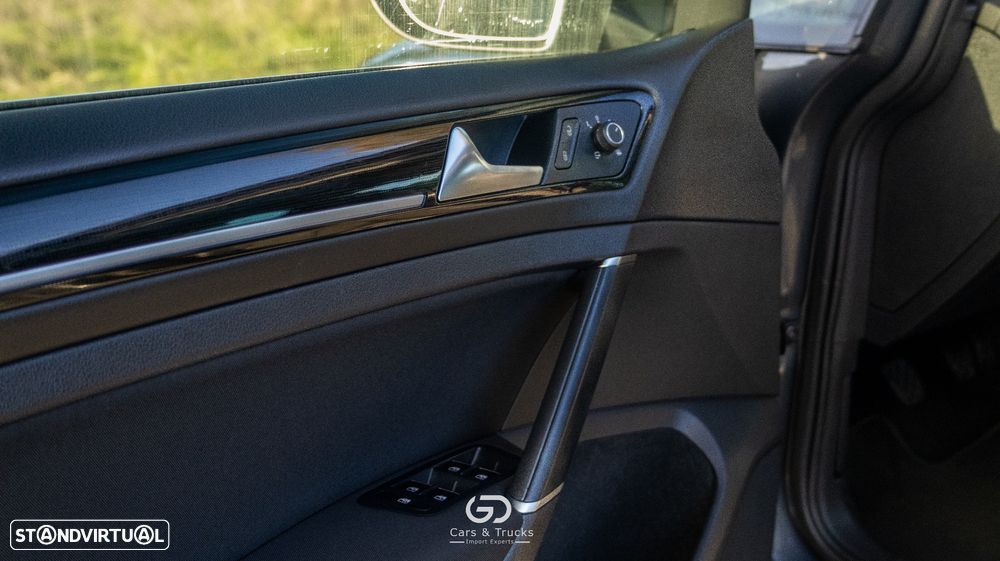 VW Golf Variant 2.0 TDi R-Line - 22