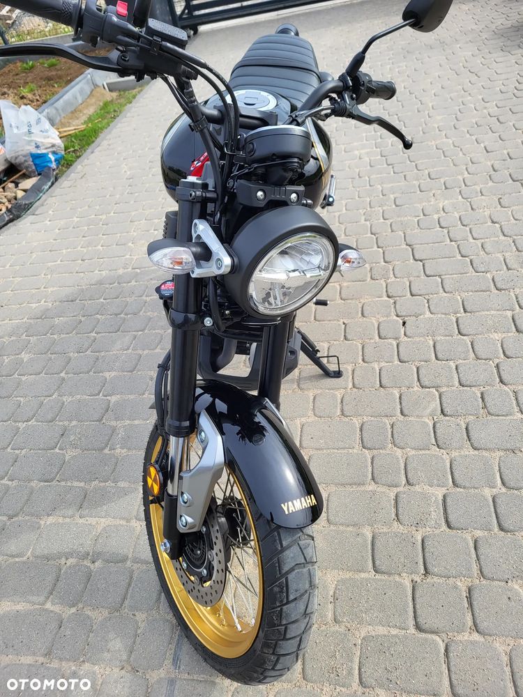 Yamaha XSR - 5