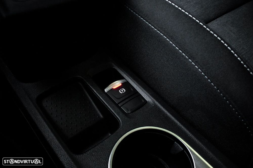 Renault Captur E-TECH 160 INTENS - 19