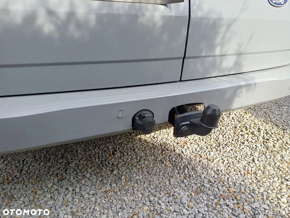 Ford Transit ver-kombi-320-l2h1-awd-limited-m1 - 29