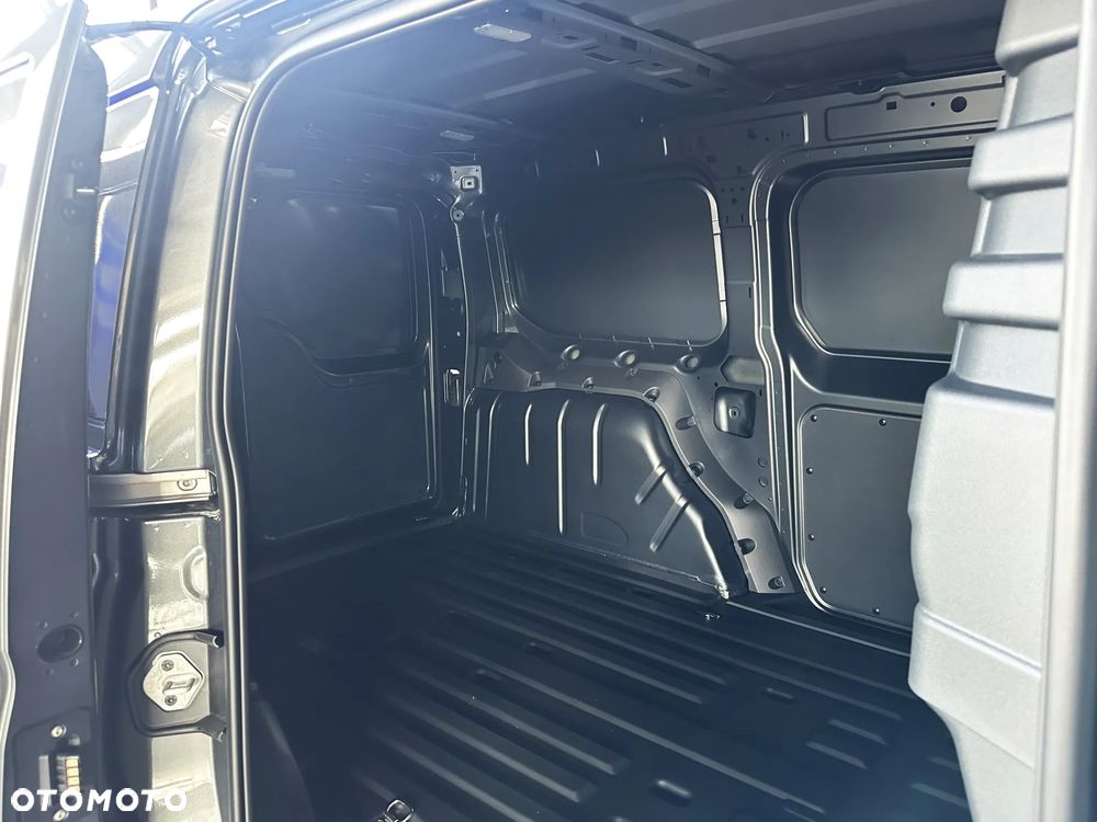 Ford Transit Connect - 12