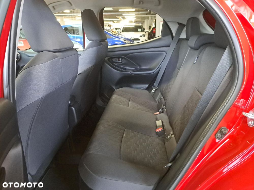 Toyota Yaris Hybrid 1.5 Style - 13