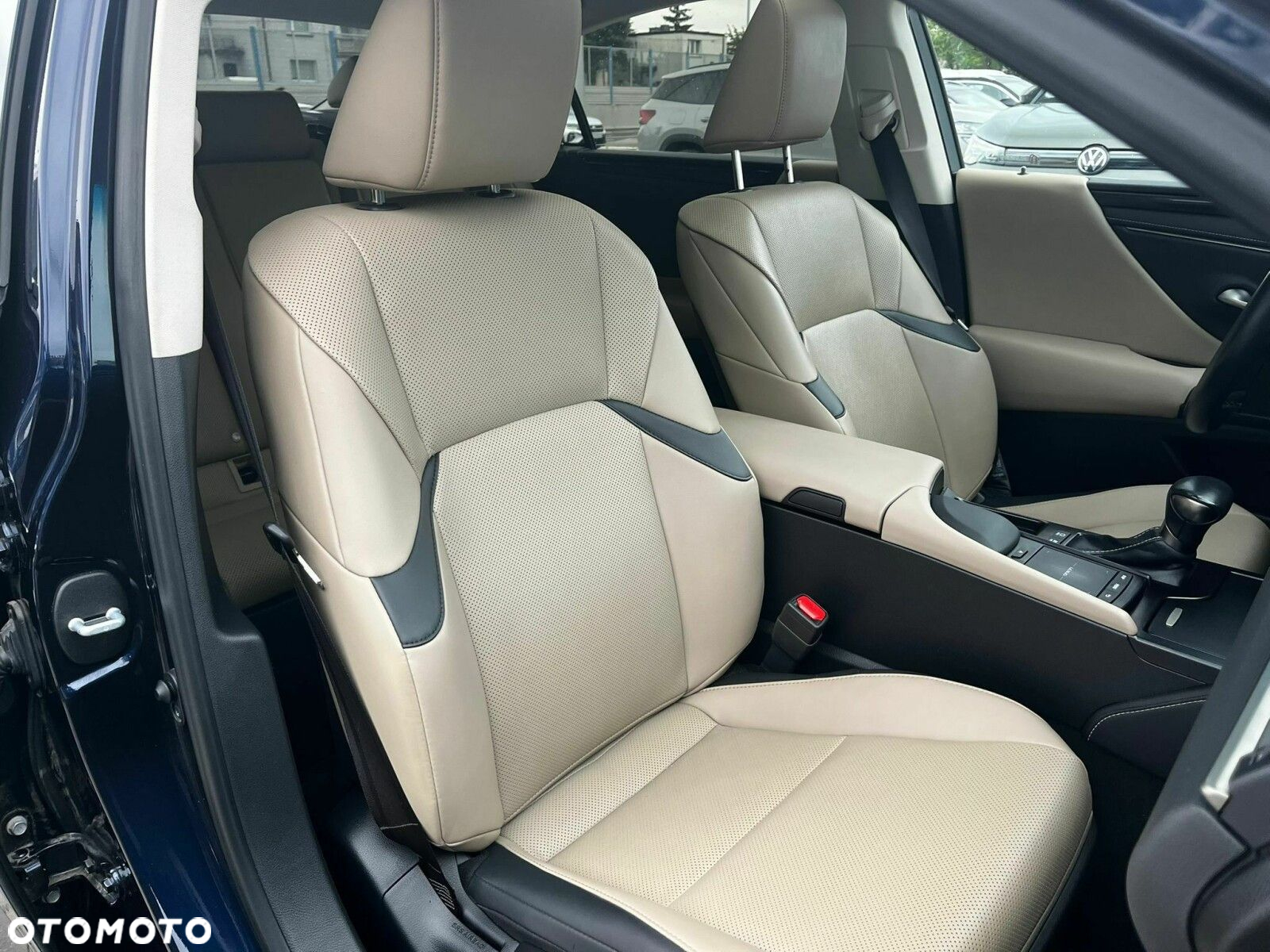 Lexus ES - 15