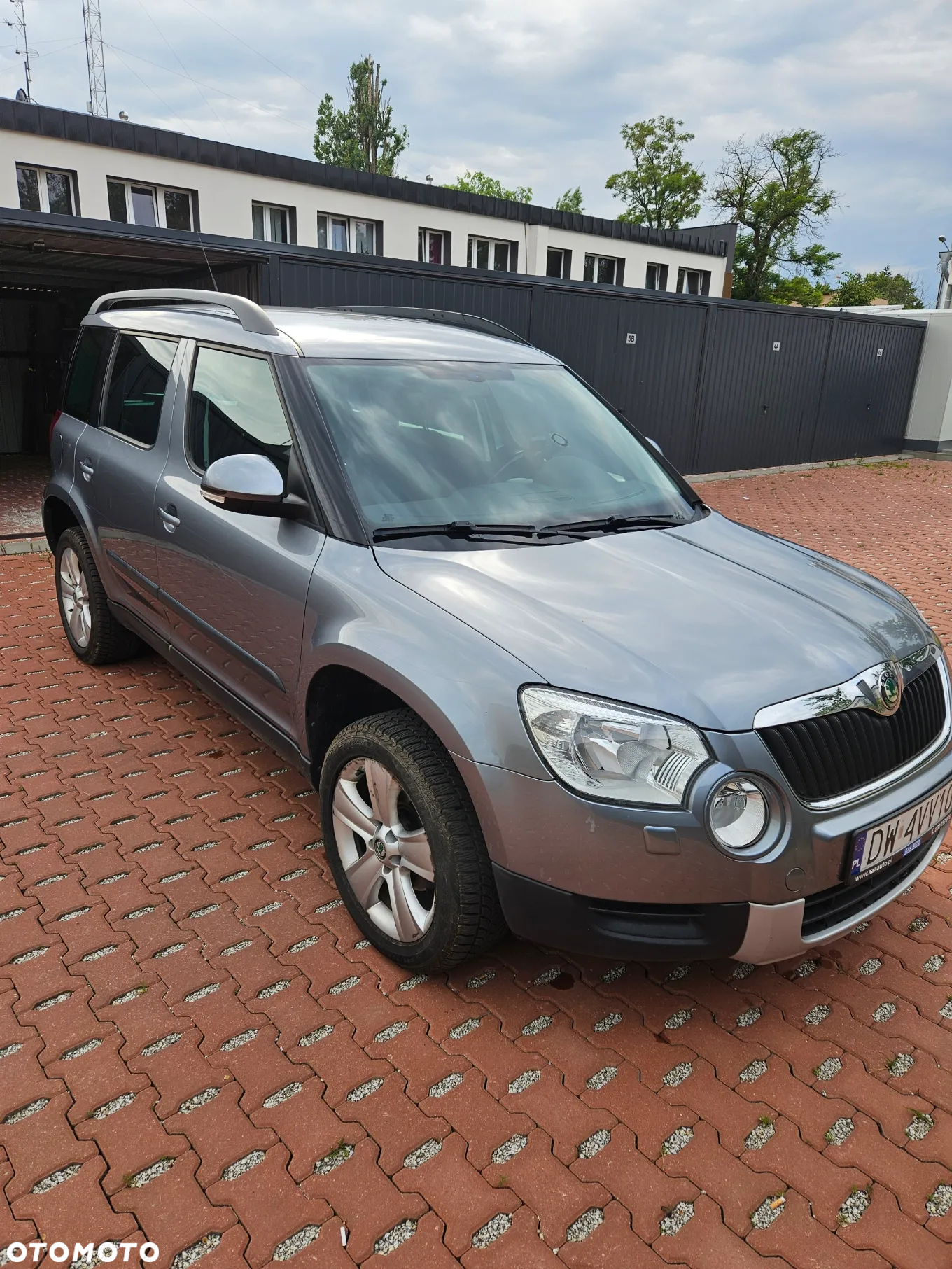 Skoda Yeti 2.0 TDI DPF 4x4 Adventure - 4