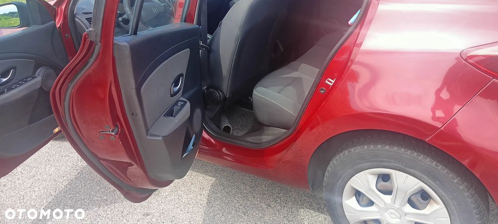 Renault Megane 1.6 16V 100 Authentique - 8