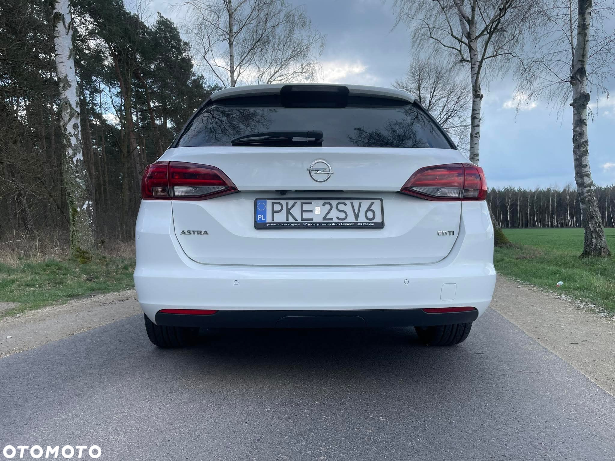 Opel Astra 1.6 D (CDTI) Dynamic - 4