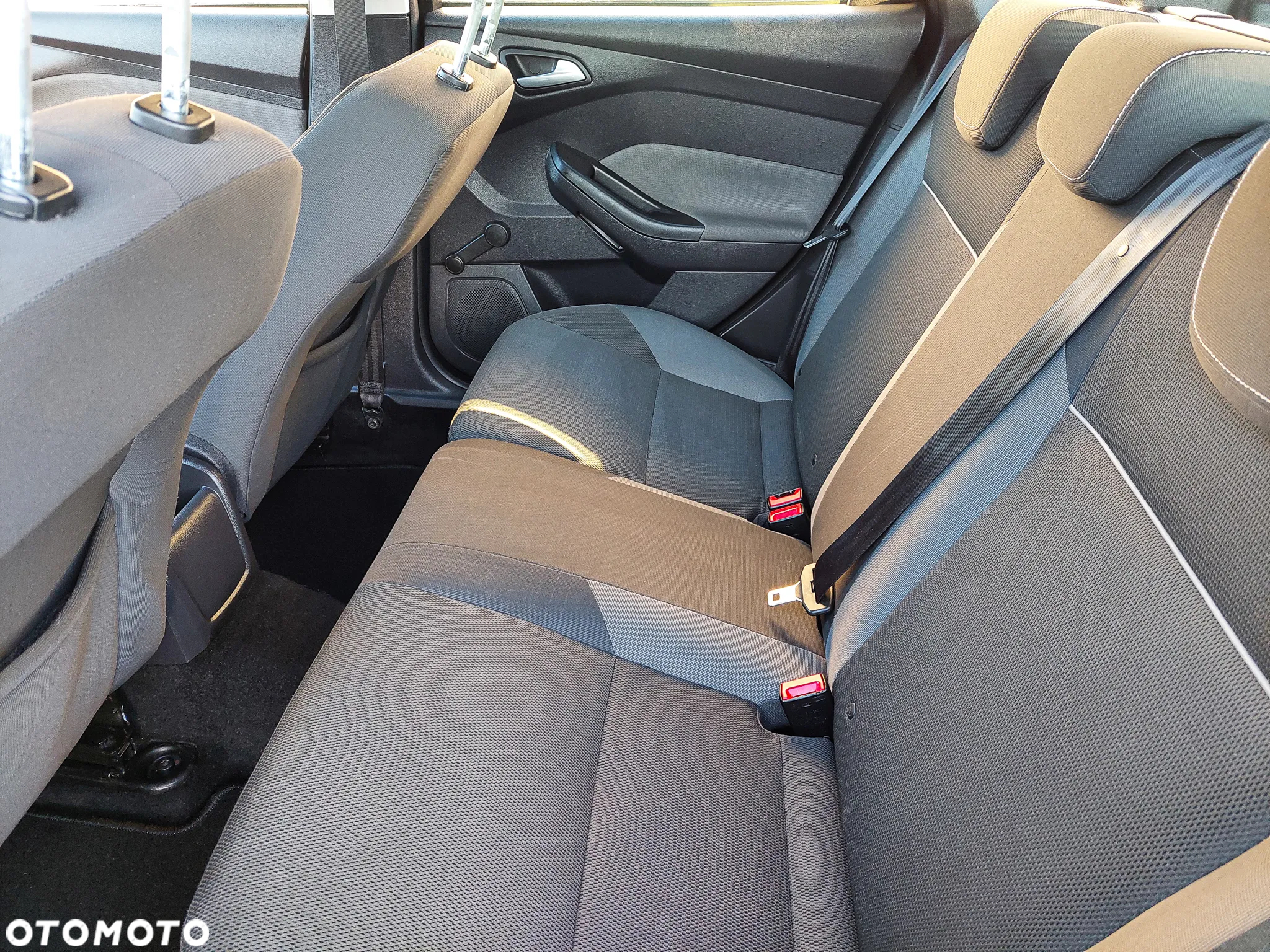Ford Focus 1.6 Edition - 31