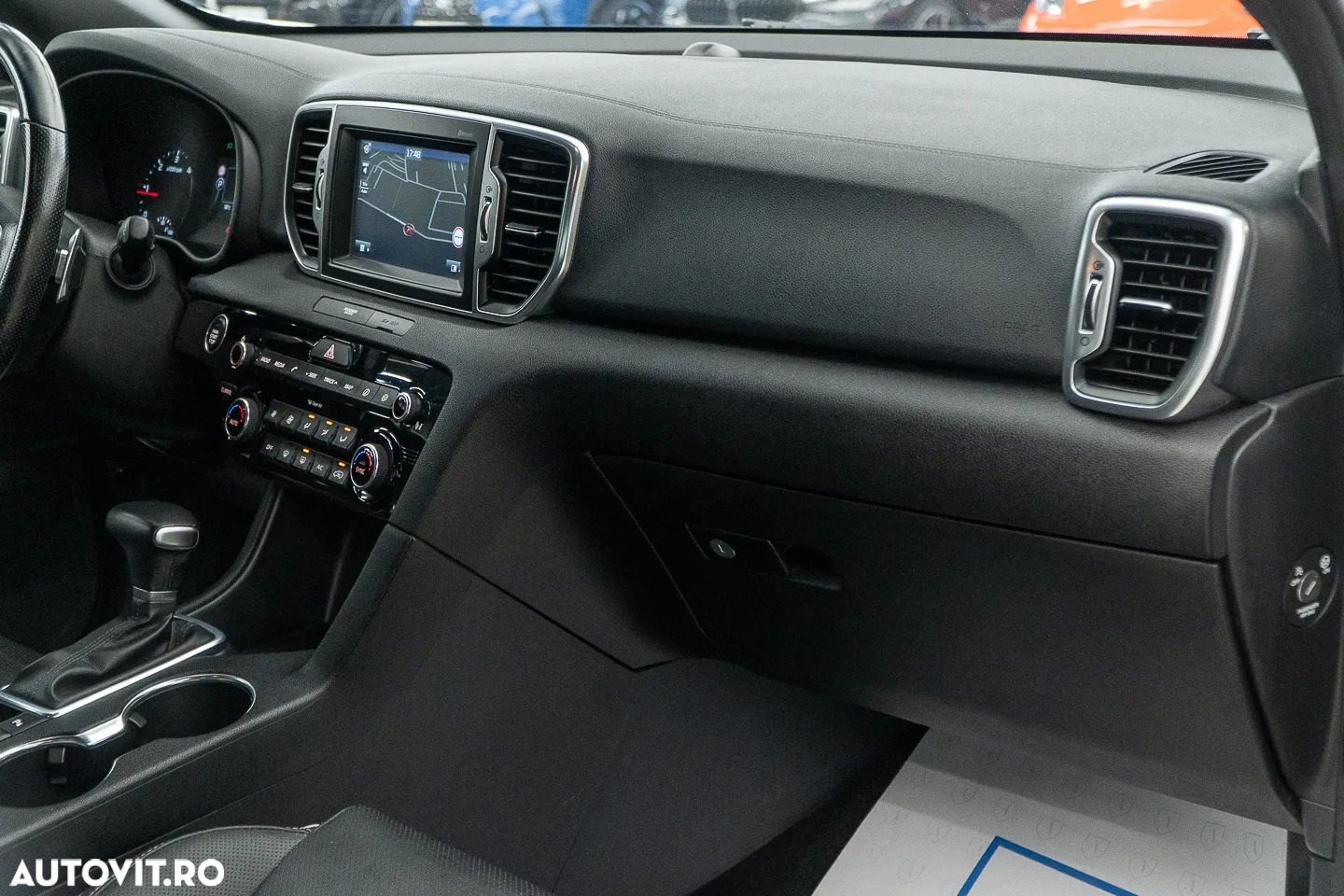Kia Sportage 2.0 DSL 6AT 4x4 Style - 36