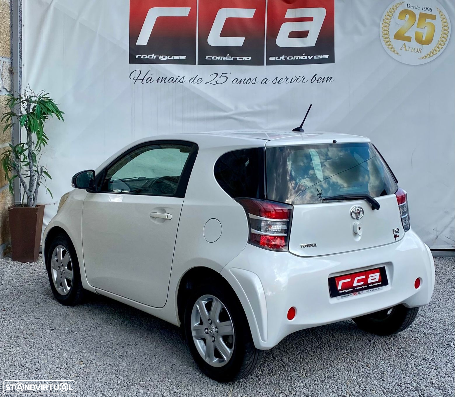 Toyota iQ 1.4 D-4D 2 NAVI+Bluetooth - 8