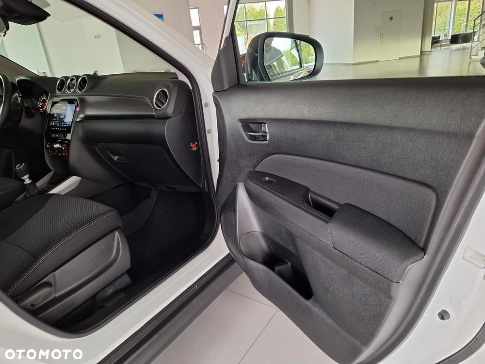 Suzuki Vitara 1.4 Boosterjet mHEV Premium 2WD - 24
