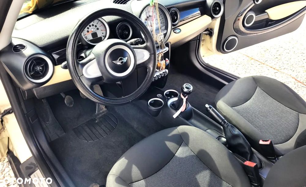 MINI ONE Standard - 9