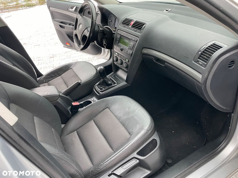 Skoda Octavia 2.0 TDI DPF Team Edition - 14