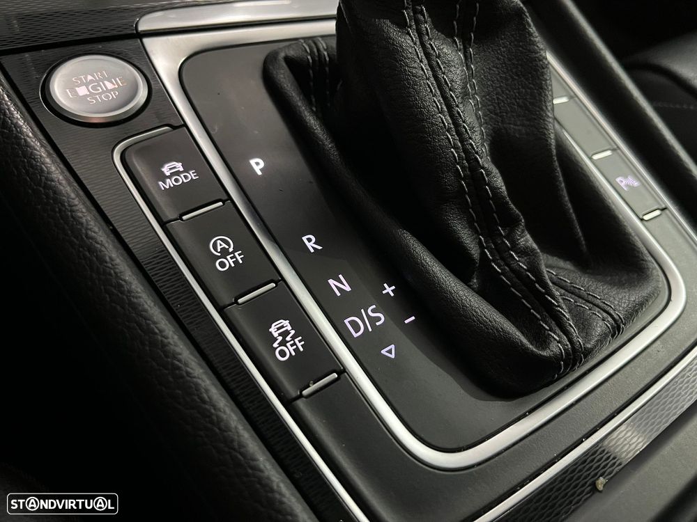 VW Golf 2.0 TDi DPF DSG GTD - 18