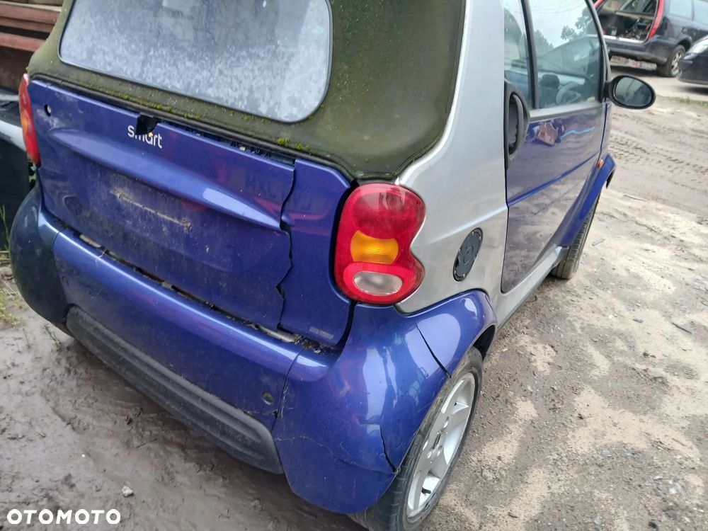 smart fortwo cabrio maska zderzak lampa grill błotnik drzwi zbiornik paliwa szyba lusterko klamka - 5