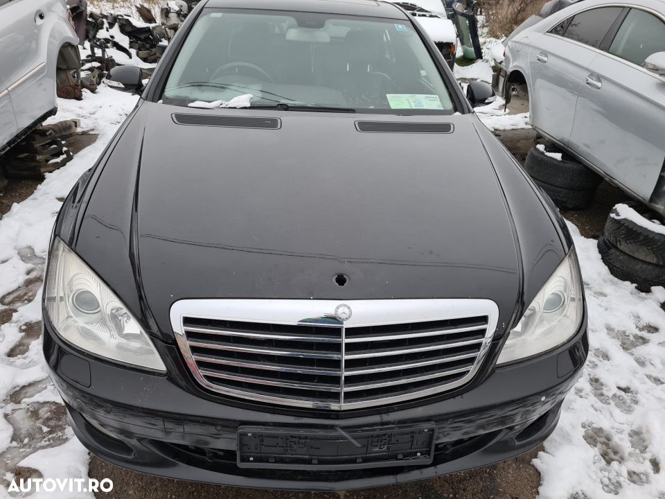 Grila capota mercedes s class w221 an 2008 stare excelenta - 2